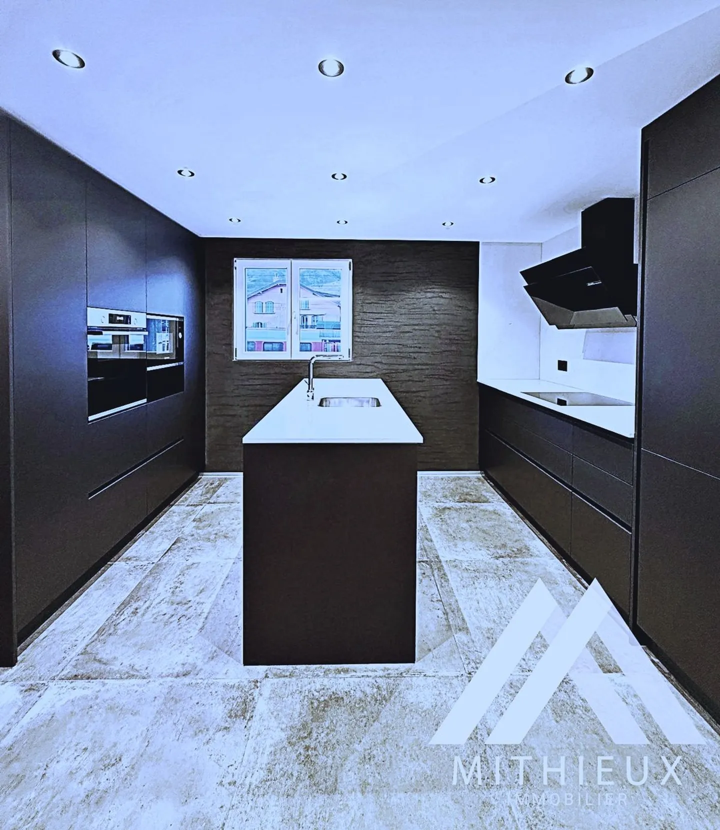 SAINT-LÉONARD - DUPLEX 4.5 ROOMS - FULLY RENOVATED - TERRACE - Photo 7 of 13