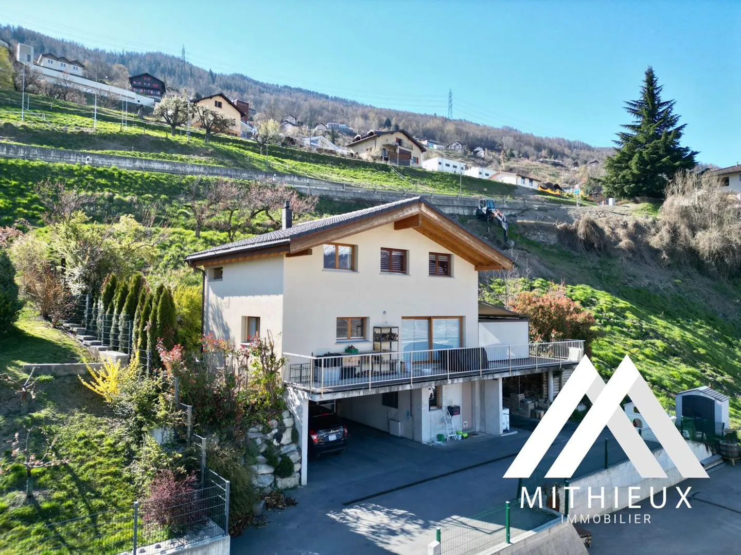 Modern Villa with Panoramic Views - Photo 1 of 13