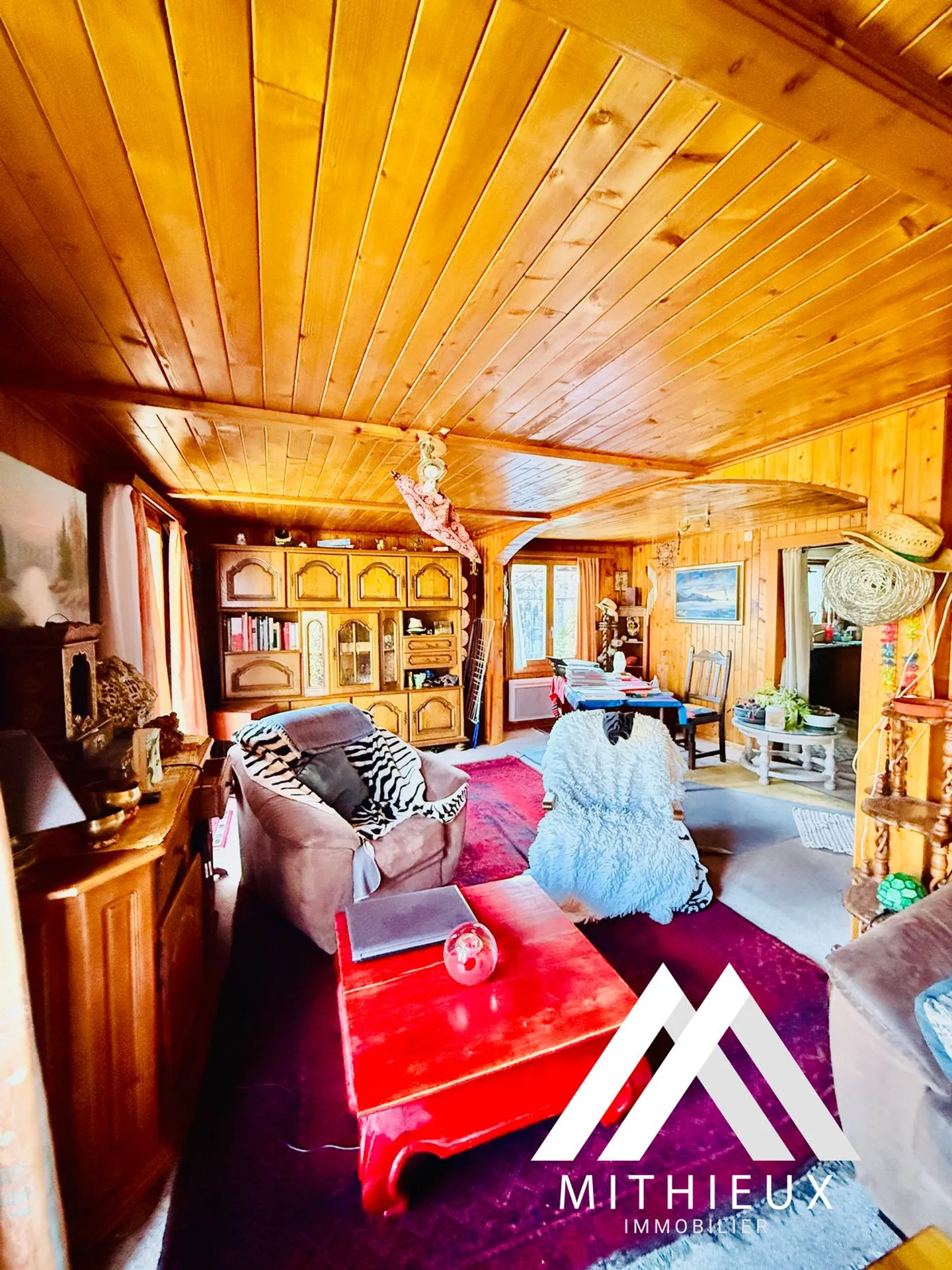 CHALET 4.5 ZIMMER - 122 M2 + ZAHLREICHE NEBENGEBÄUDE - Foto 4 von 13