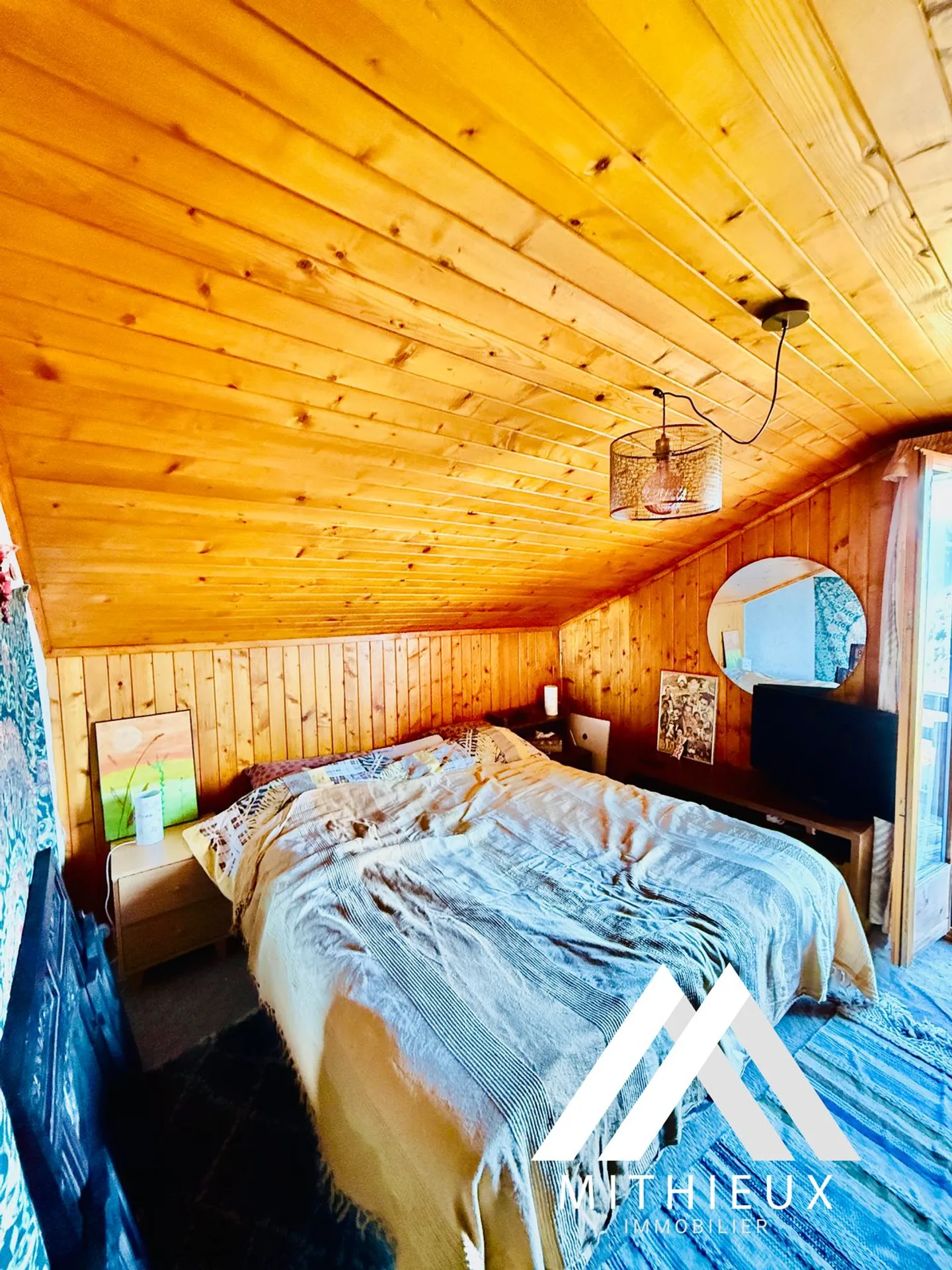 CHALET 4.5 ZIMMER - 122 M2 + ZAHLREICHE NEBENGEBÄUDE - Foto 9 von 13