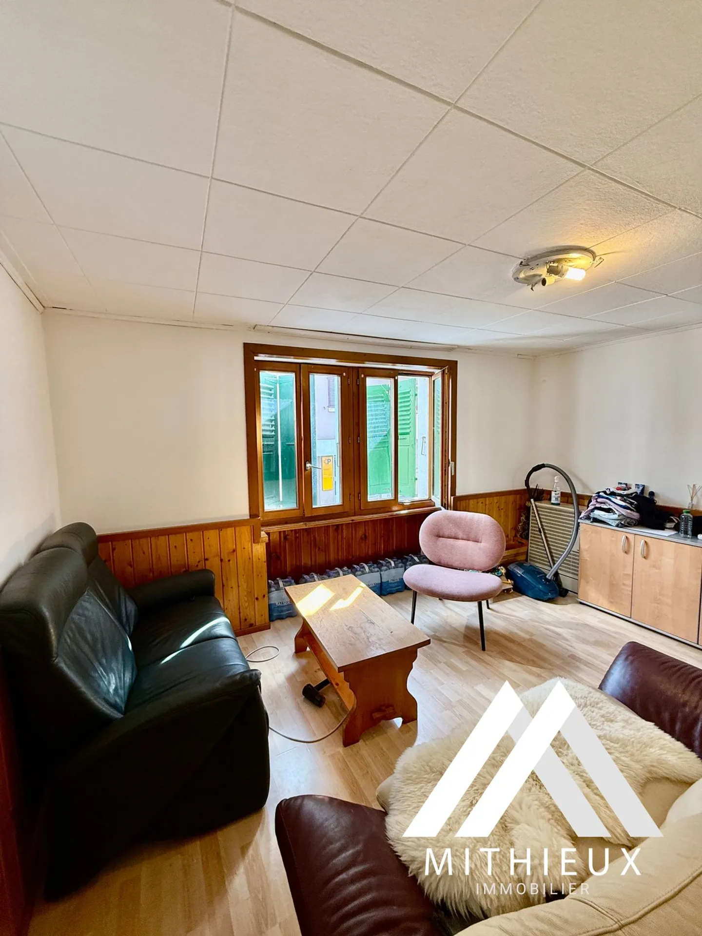 APARTMENT 4 ROOMS, HYPER CENTER, SAINT-LEONARD - Photo 5 of 11