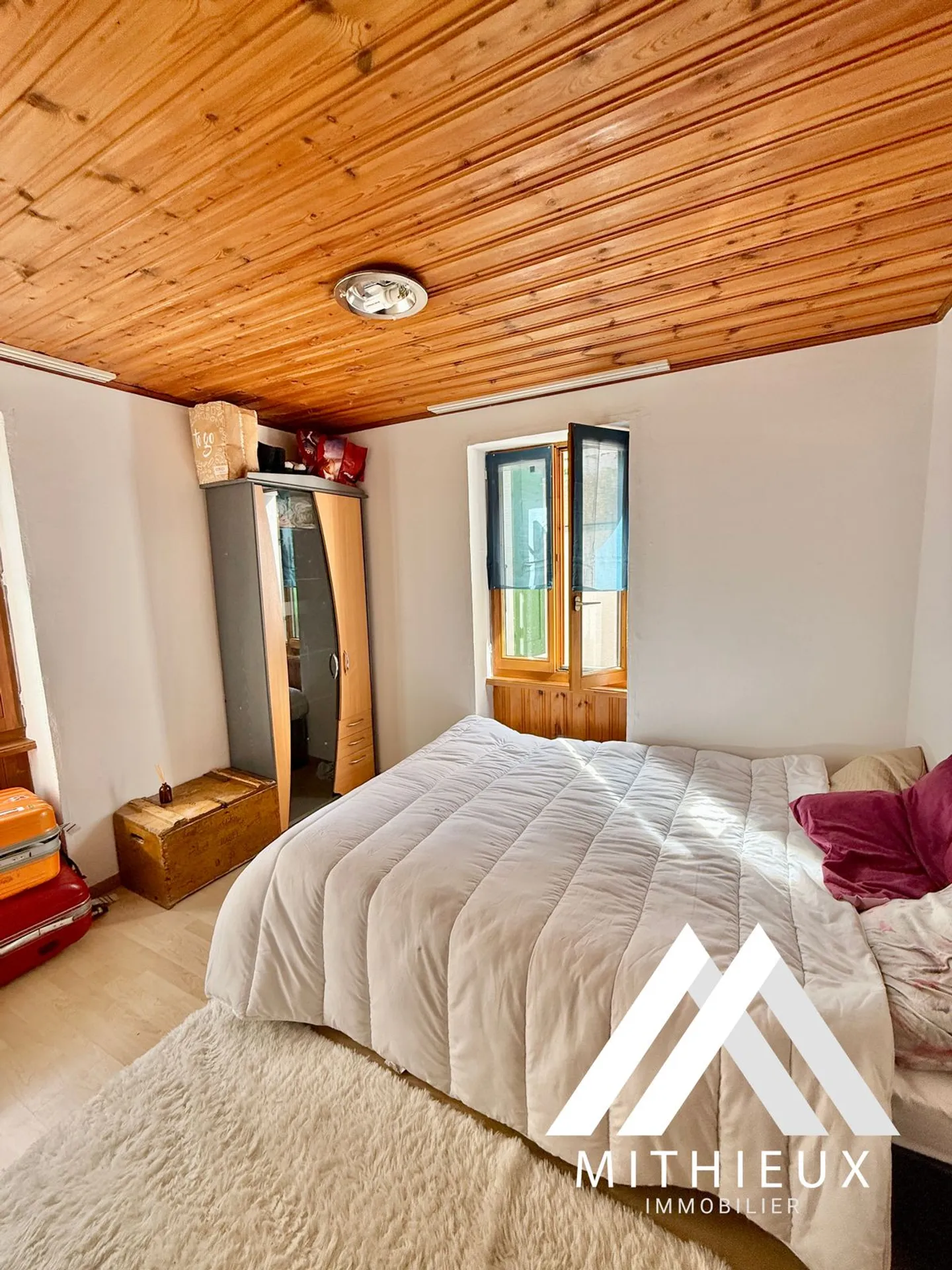 APARTMENT 4 ROOMS, HYPER CENTER, SAINT-LEONARD - Photo 6 of 11