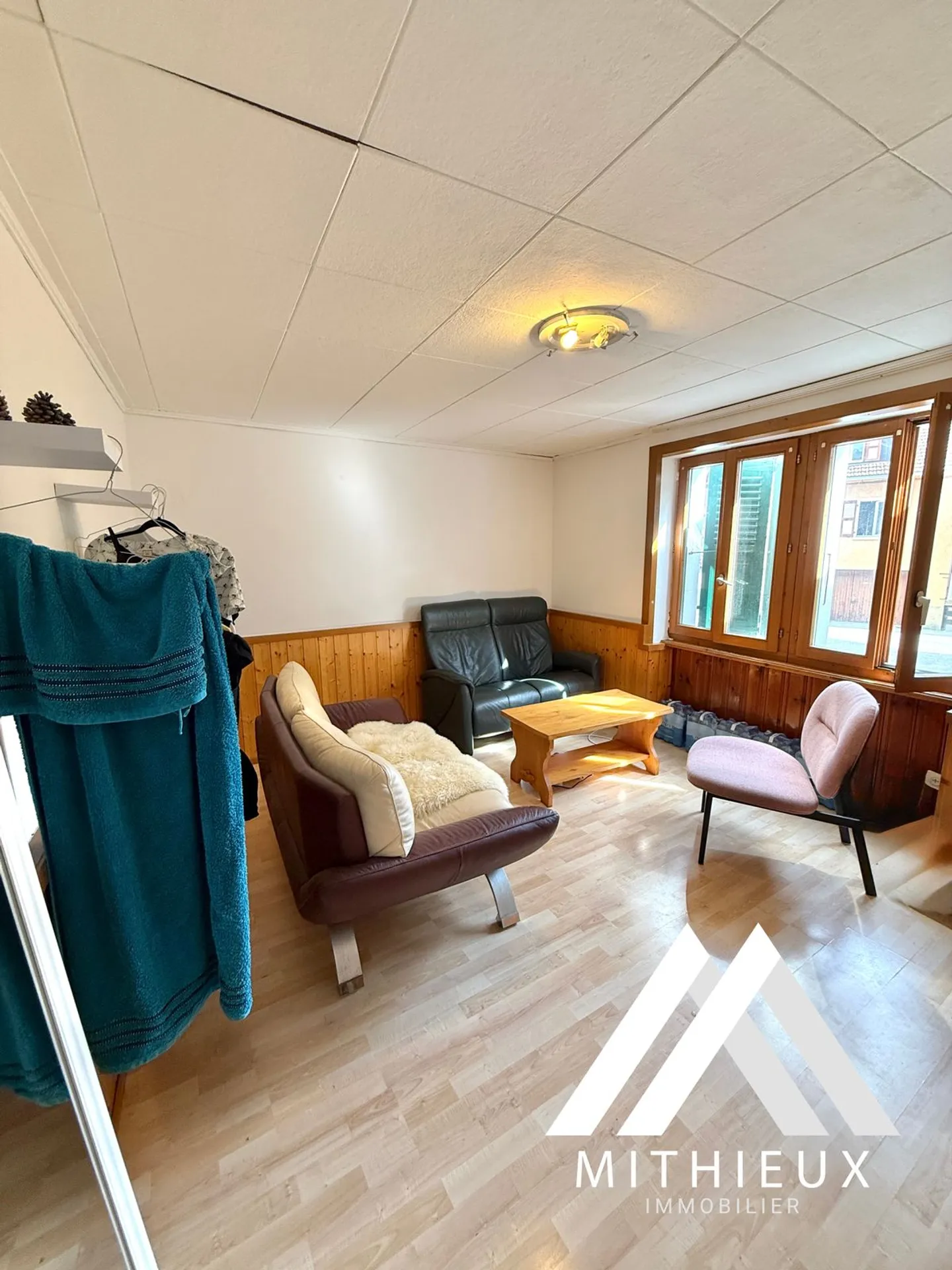 APARTMENT 4 ROOMS, HYPER CENTER, SAINT-LEONARD - Photo 3 of 11