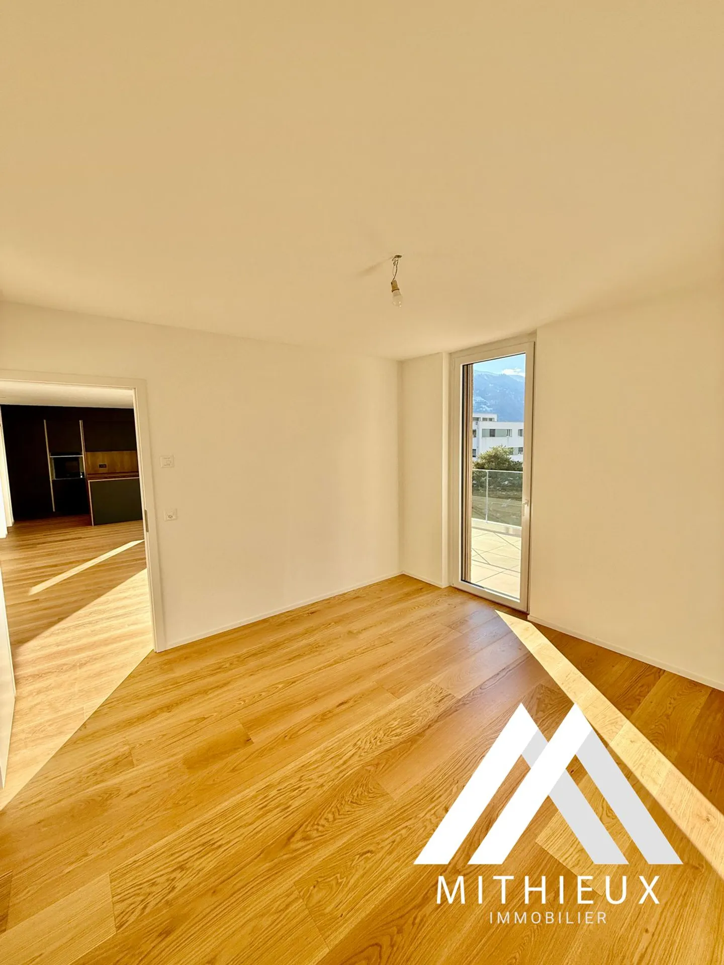 ATTIQUE NEUF DE 3.5 PCES, 112 M2 + TERRASSE PRIVÉE - SION  - Photo 9 sur 13