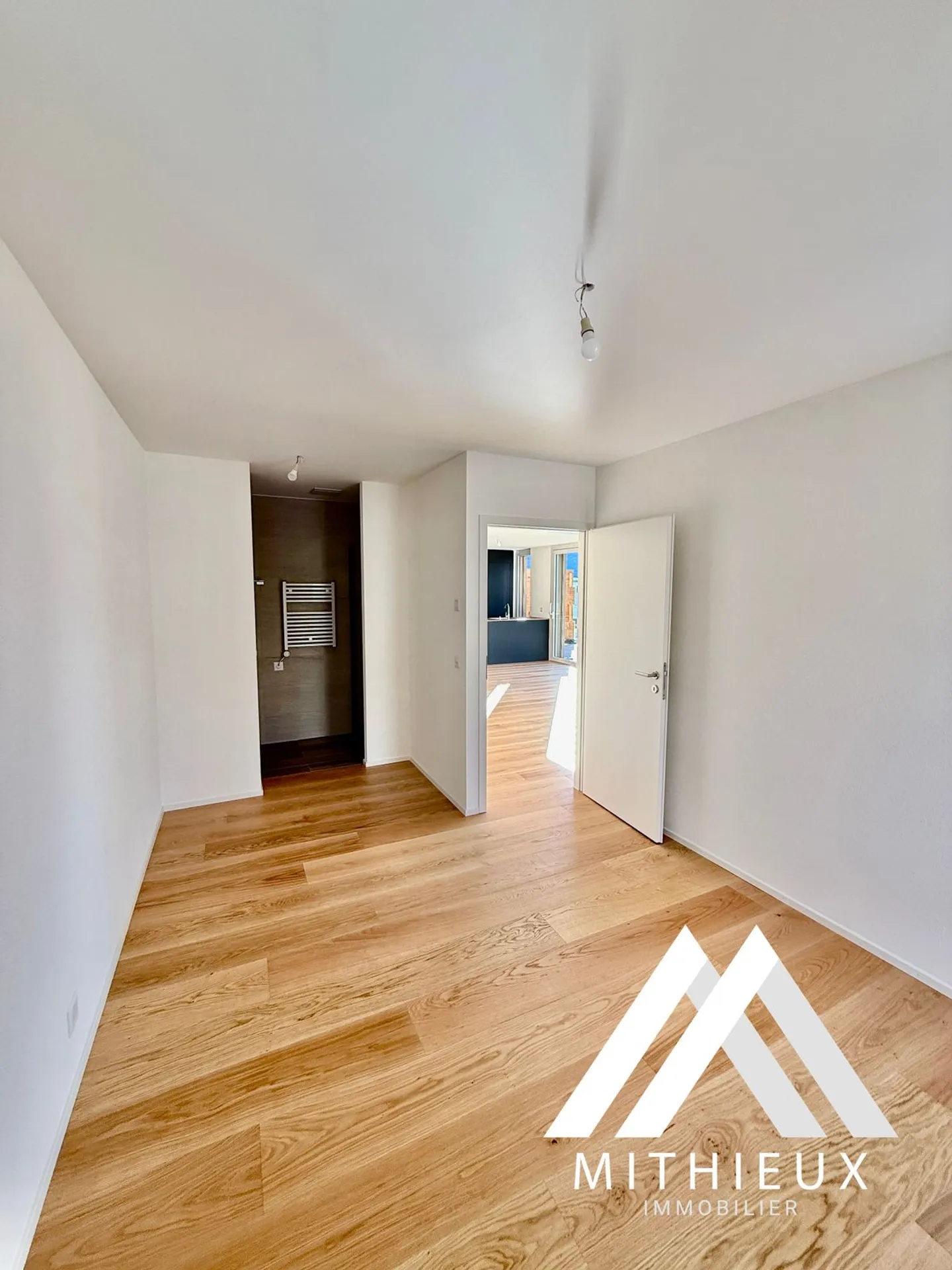 ATTIQUE NEUF DE 3.5 PCES, 112 M2 + TERRASSE PRIVÉE - SION  - Photo 11 sur 13