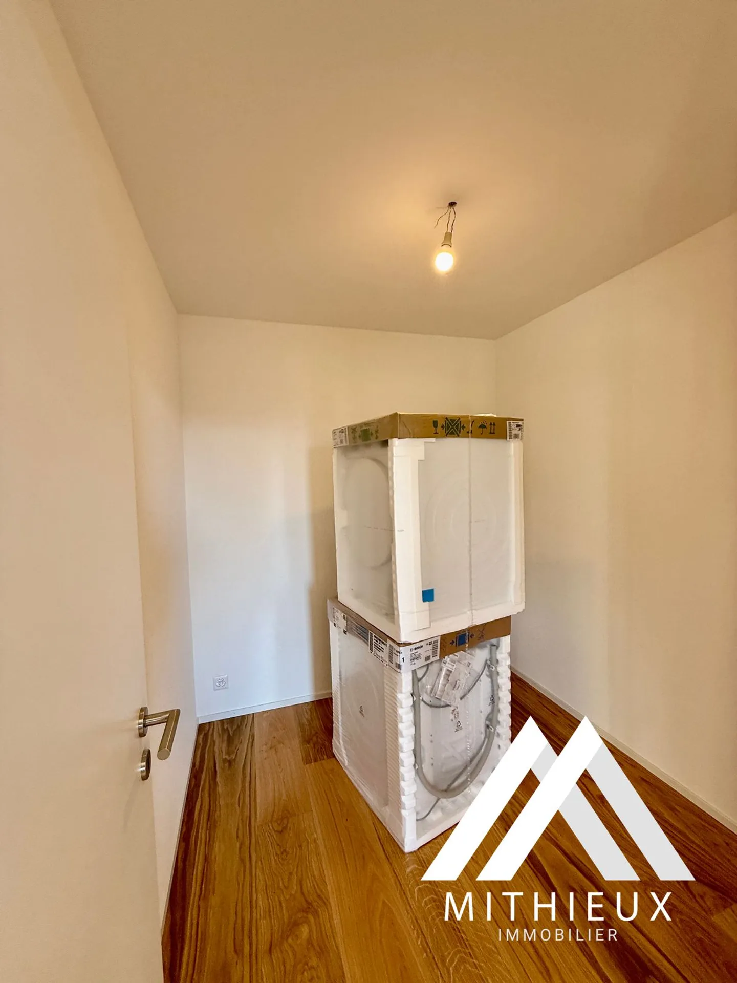 ATTIQUE NEUF DE 3.5 PCES, 112 M2 + TERRASSE PRIVÉE - SION  - Photo 13 sur 13