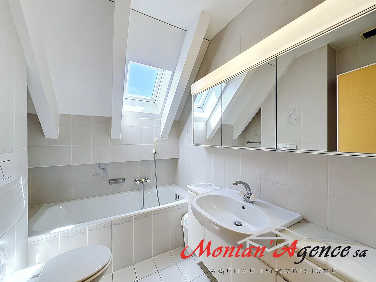 Appartement spacieux avec vue sur les Alpes - Photo 7 sur 11