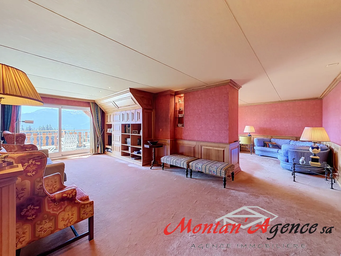 Appartement spacieux avec vue sur les Alpes - Photo 2 sur 11