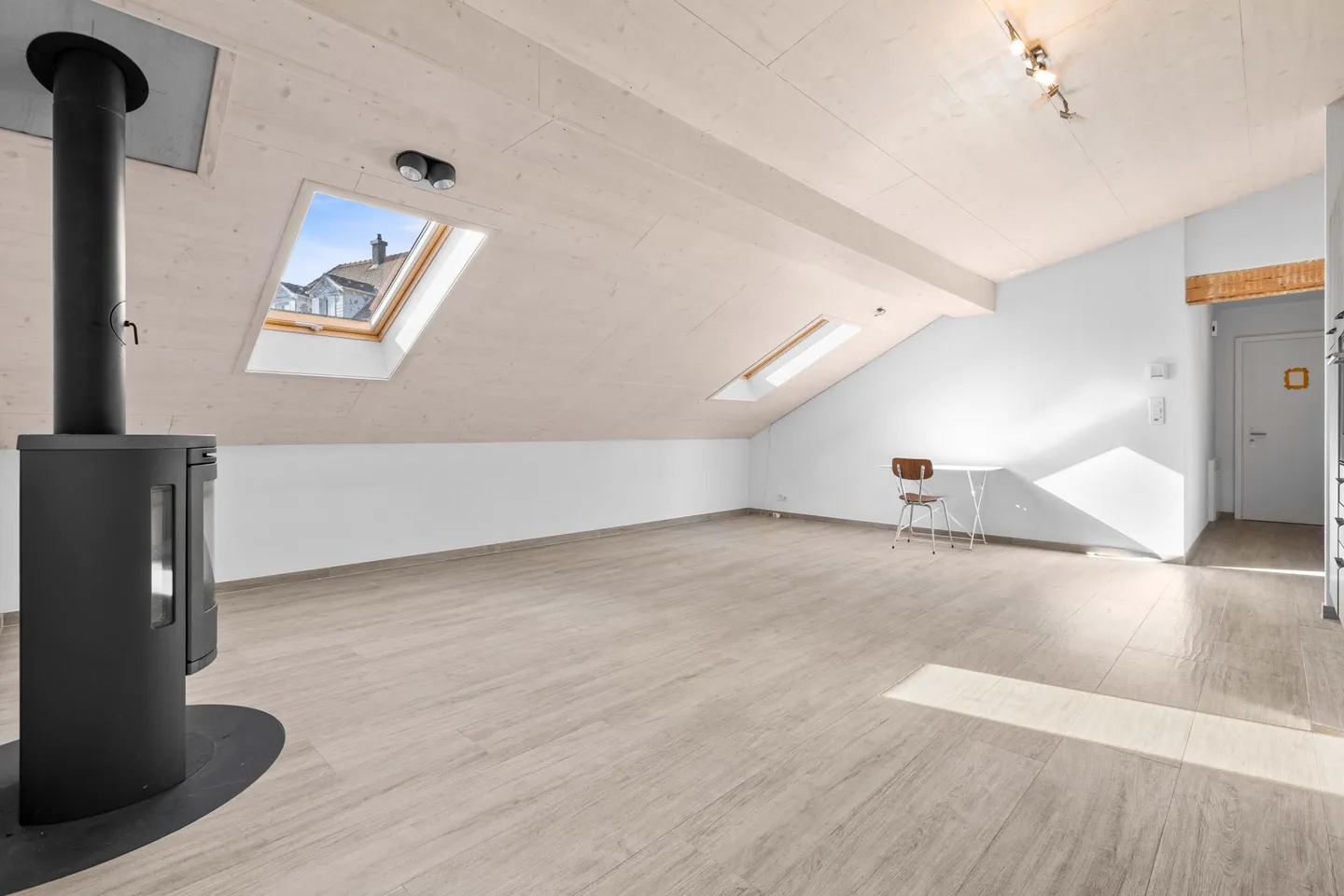 Charmant Attique à Rivaz - Photo 2 sur 10