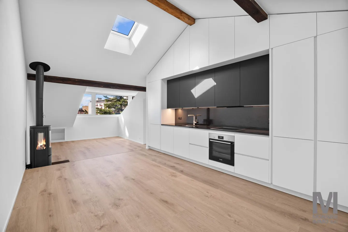 3,5-Zimmer-Penthouse-Wohnung vollständig renoviert - Foto 2 von 13
