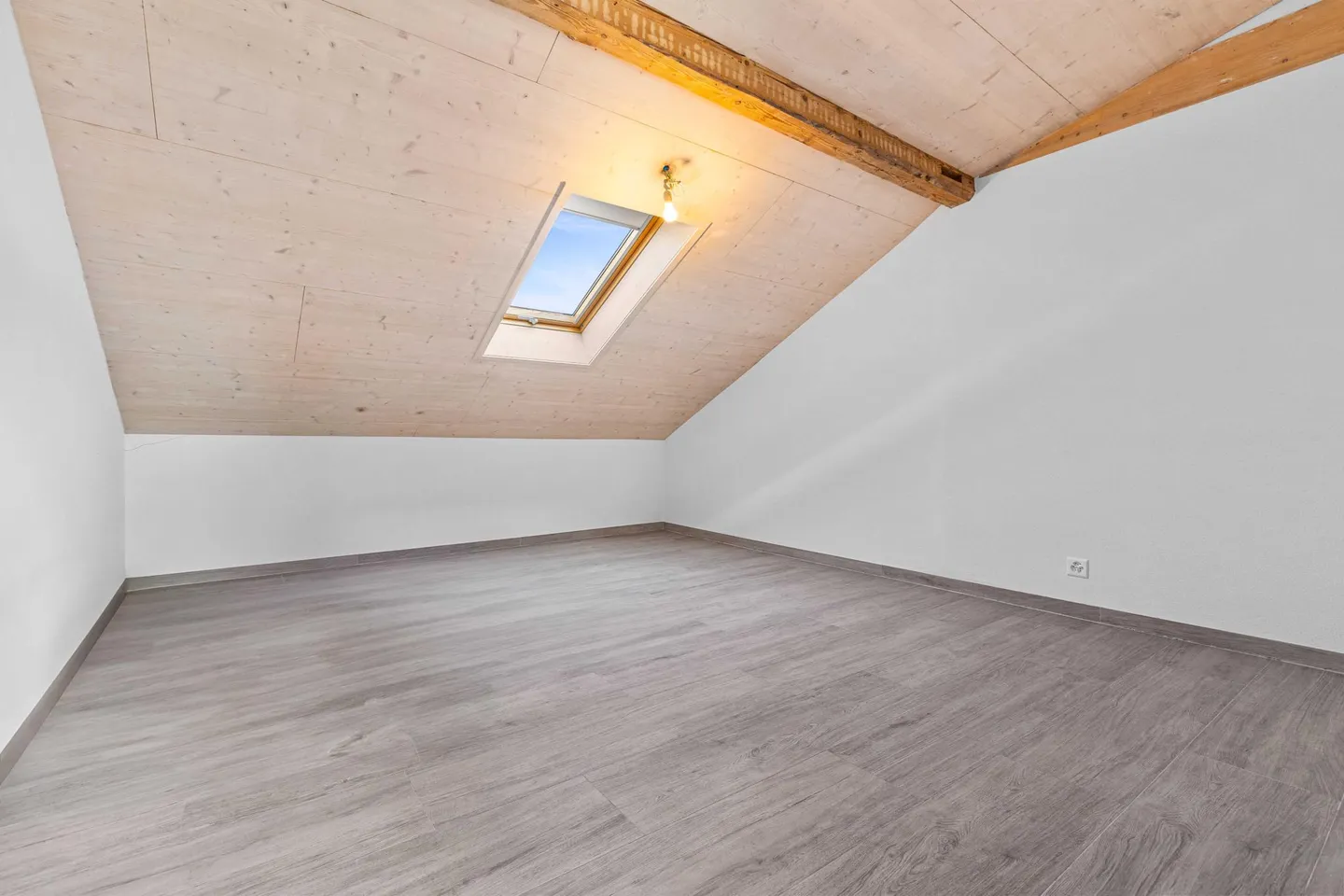 Charmant Attique à Rivaz - Photo 5 sur 10