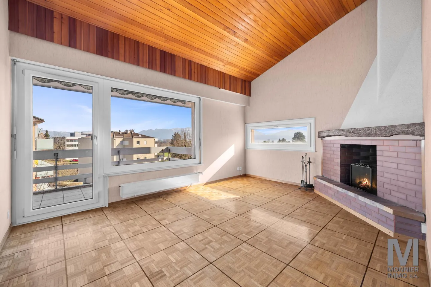 Wohnung mit atemberaubendem Blick - Foto 2 von 10