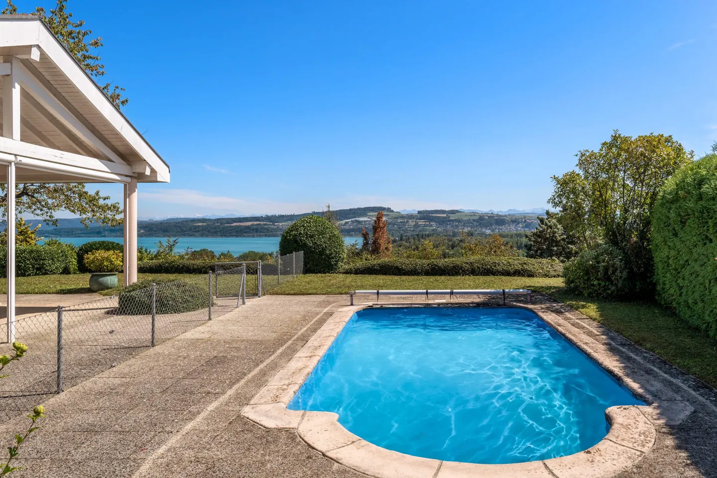 Magnifica villa a Grandson - Foto 2 di 9