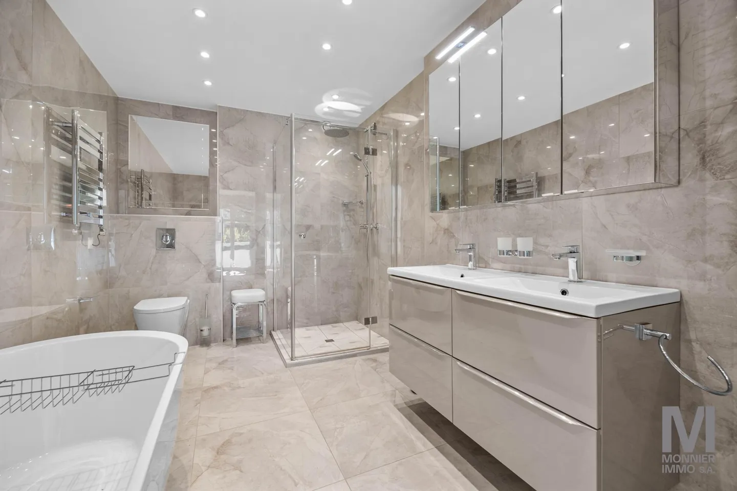 Superb 5-room apartment in the heart of Chailly - Photo 8 of 13