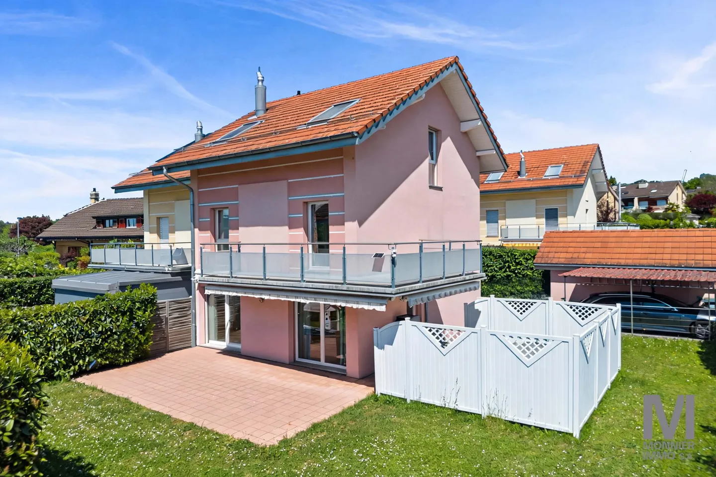 Charmantes Reihenhaus in ruhiger Wohngegend - Foto 1 von 12