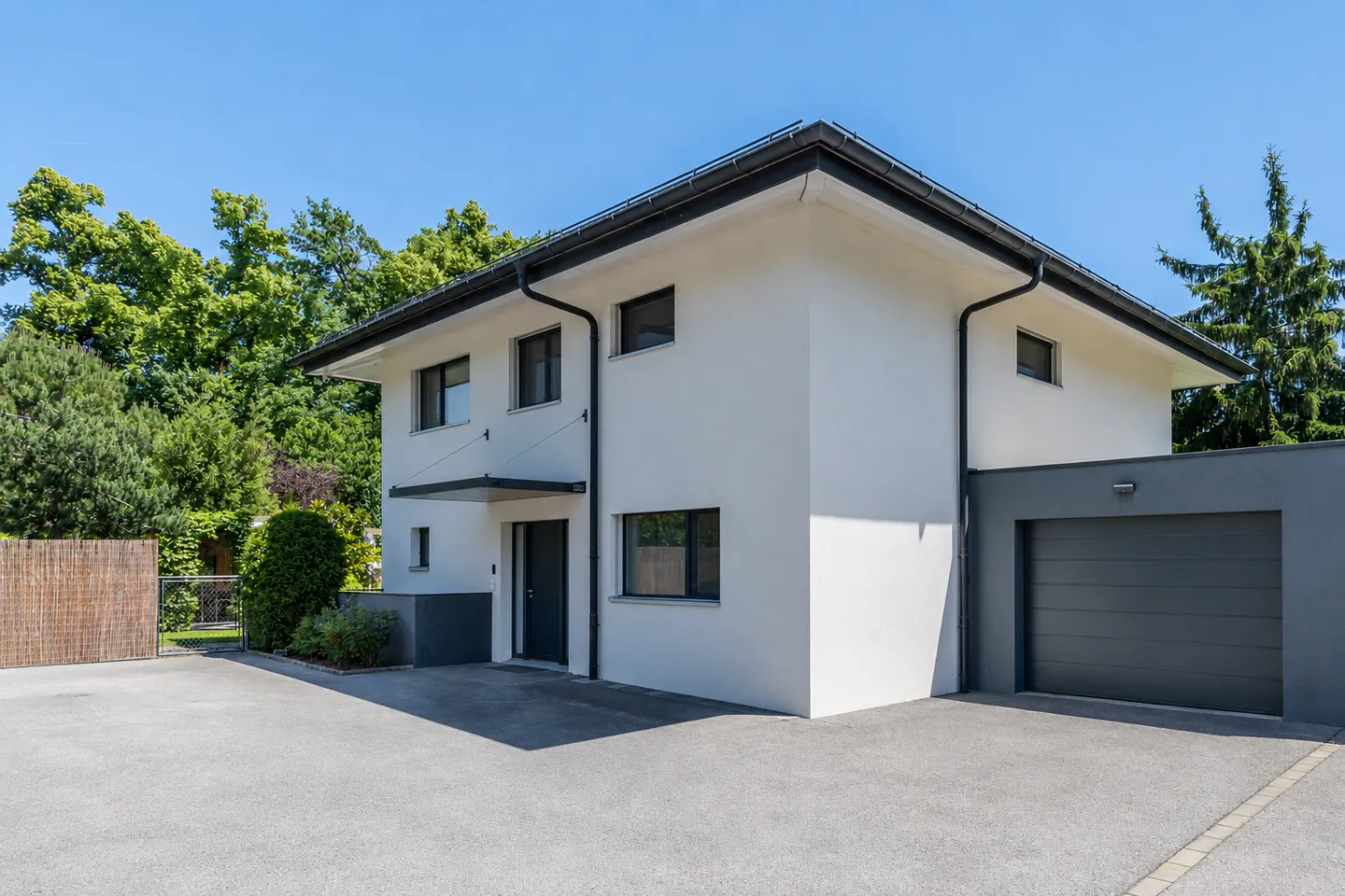 Villa contemporaine avec piscine - Photo 12 sur 12