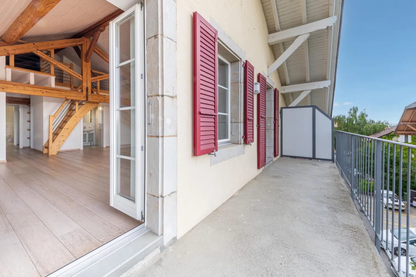 Charmante Penthousewohnung am Fuß des Waadtländer Jura - Foto 2 von 11