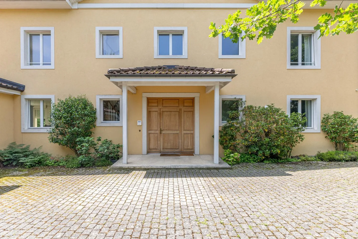 Familienfriedensort in Vandoeuvres - Foto 1 von 13