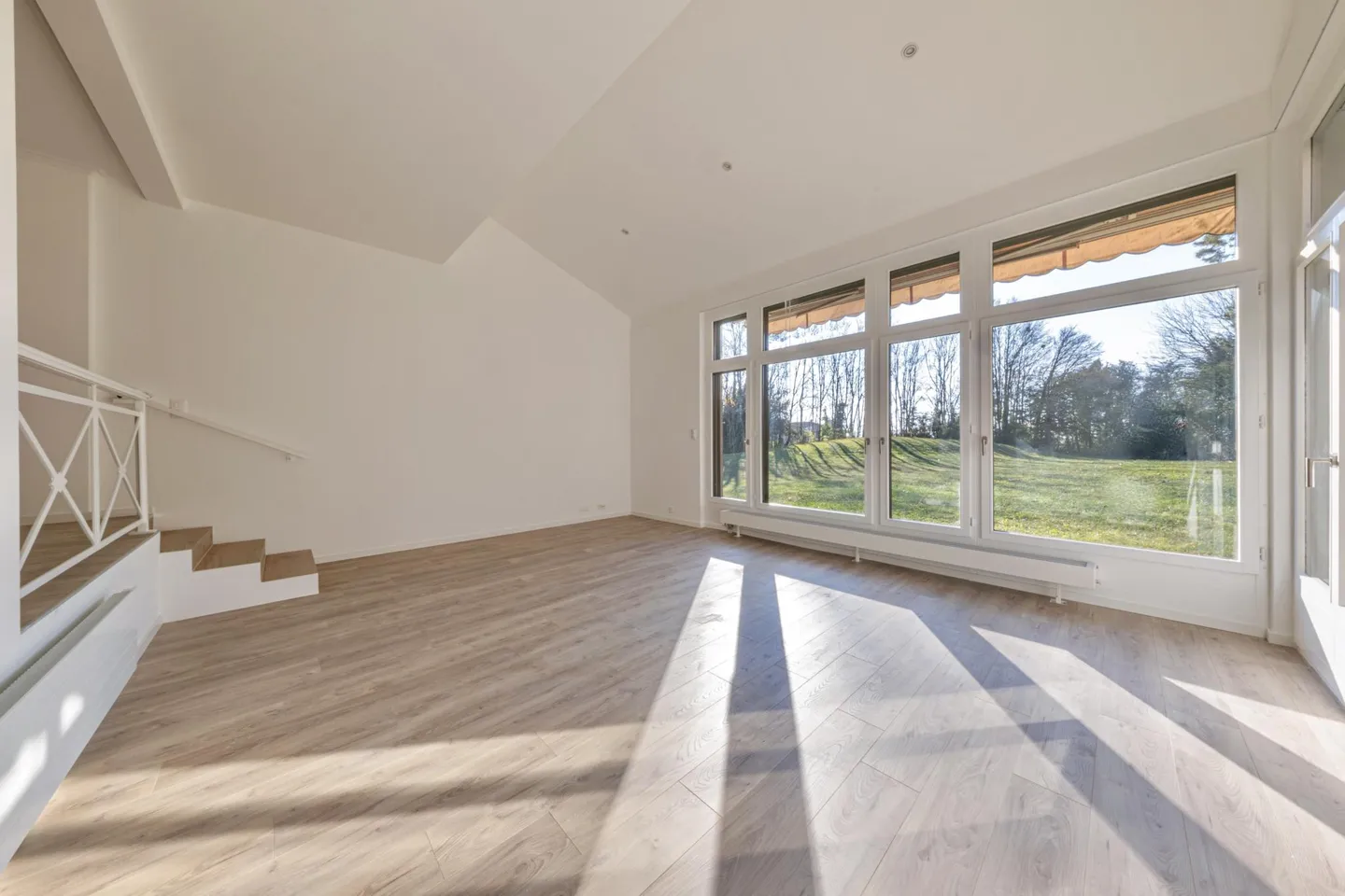 Appartement contemporain en plein coeur de Cologny - Photo 1 sur 7