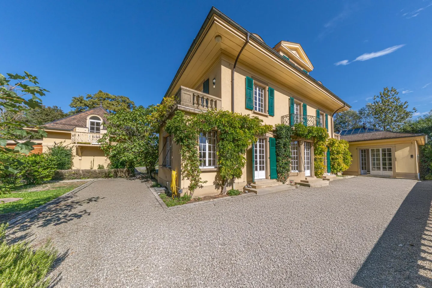 Prestigeträchtige Residenz in einer außergewöhnlichen Lage - Foto 3 von 3