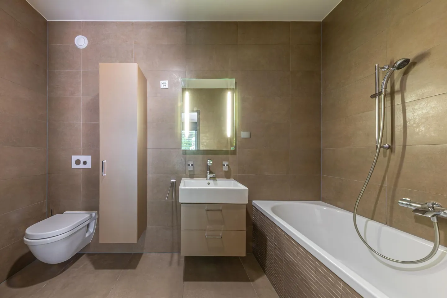 Elegant apartment in a high-end residence - Photo 6 of 10