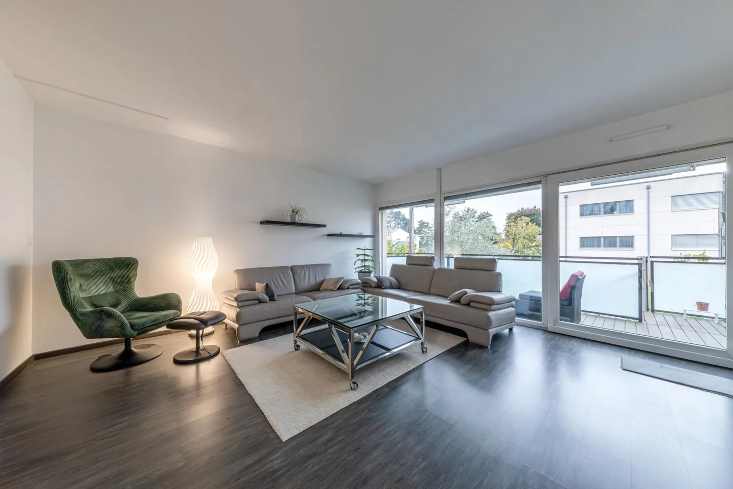 Triplex luminoso con giardino - Foto 4 di 7