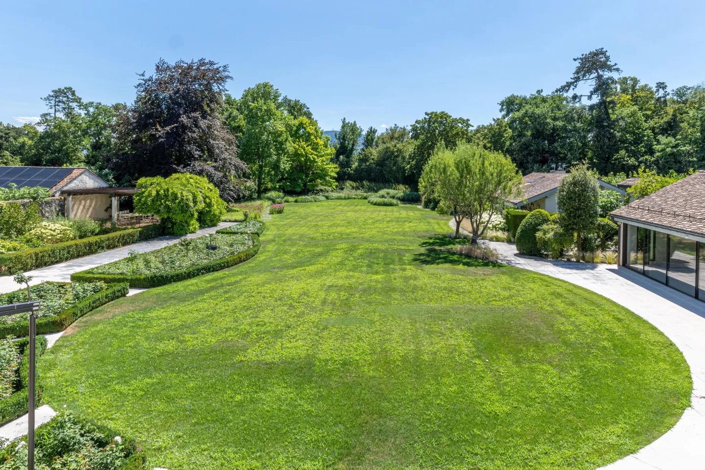 Historic Villa in Geneva Countryside - Photo 6 of 6