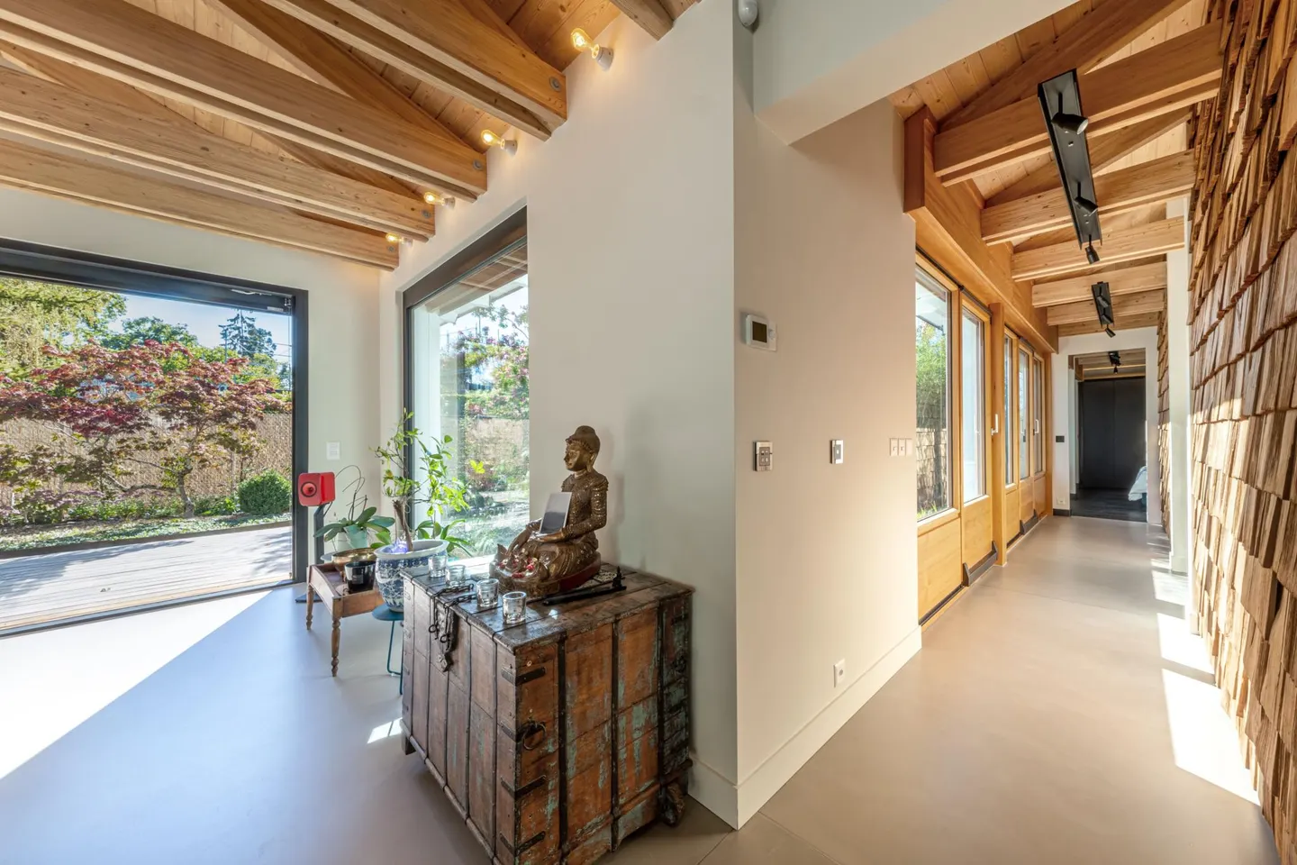 Zeitgenössische einstöckige Villa - Foto 5 von 8