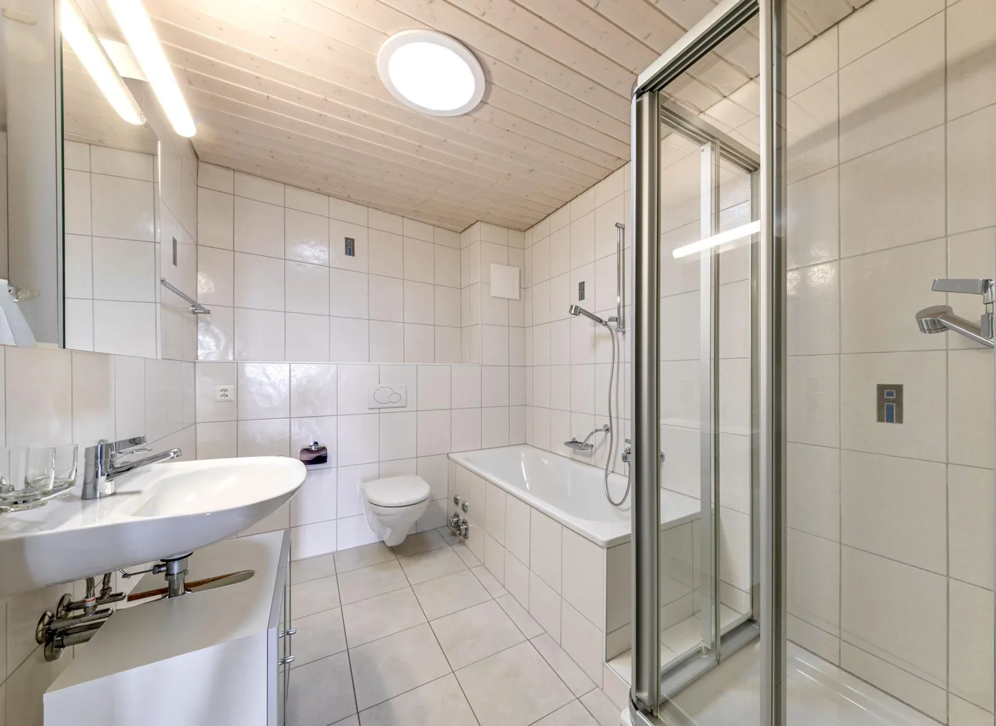 Charmante Penthousewohnung am Fuß des Waadtländer Jura - Foto 9 von 11