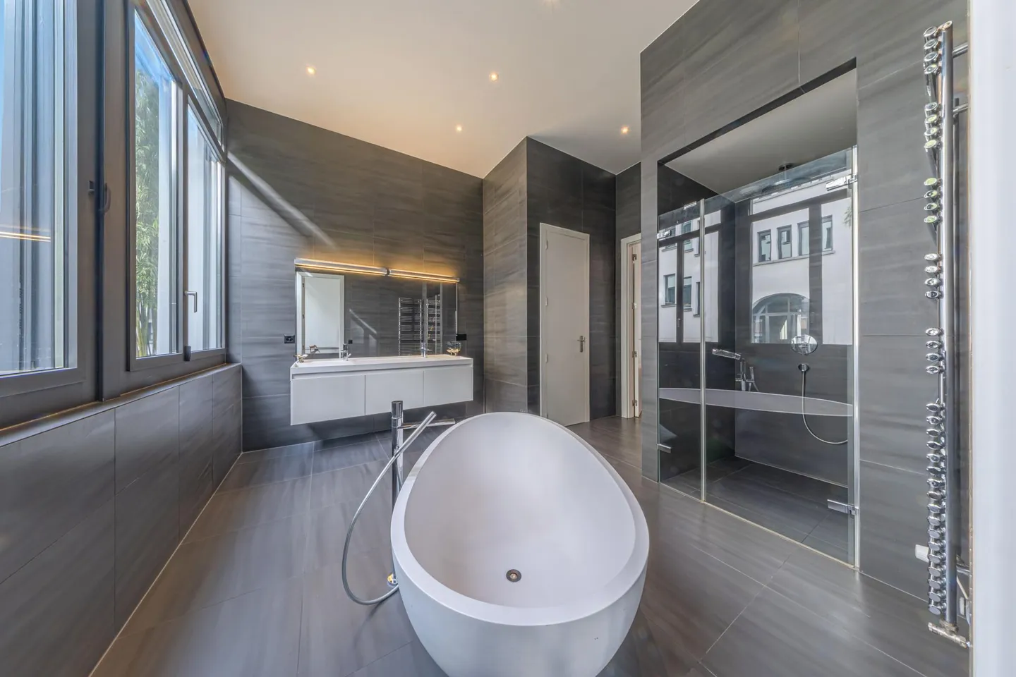 Appartement Loft Contemporain - Photo 6 sur 6