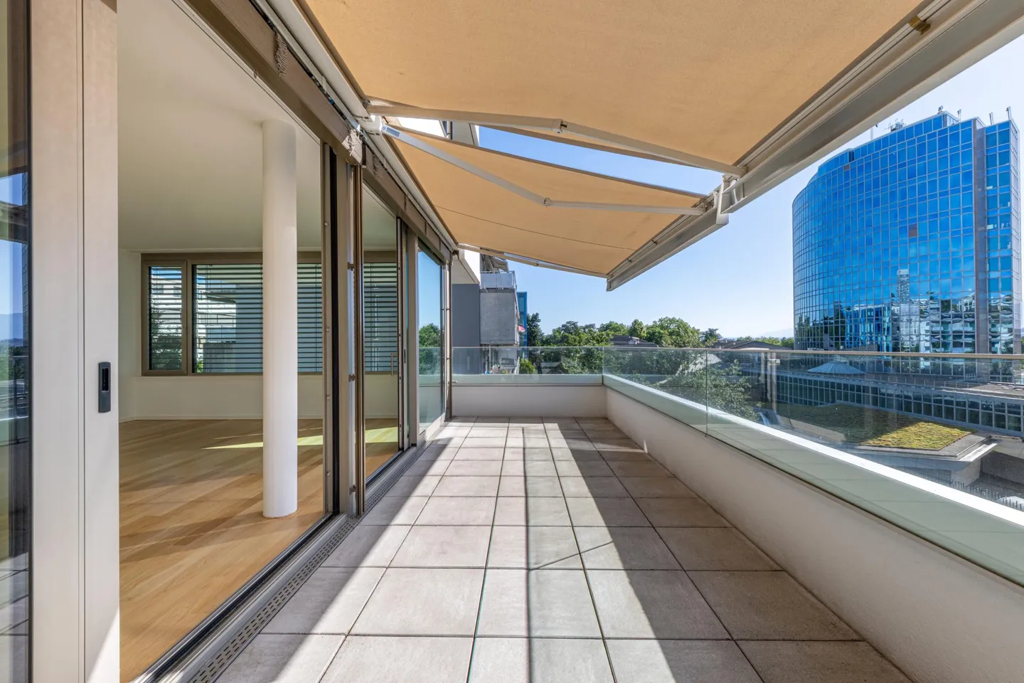 Spacieux appartement familial avec terrasses - Foto 3 di 6