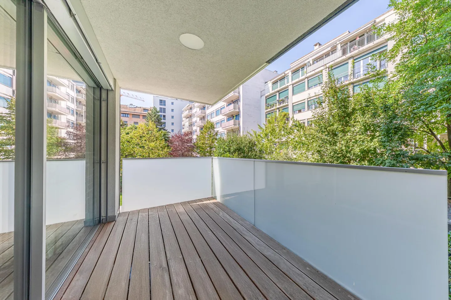 Spacious 6-room apartment - Photo 1 of 7