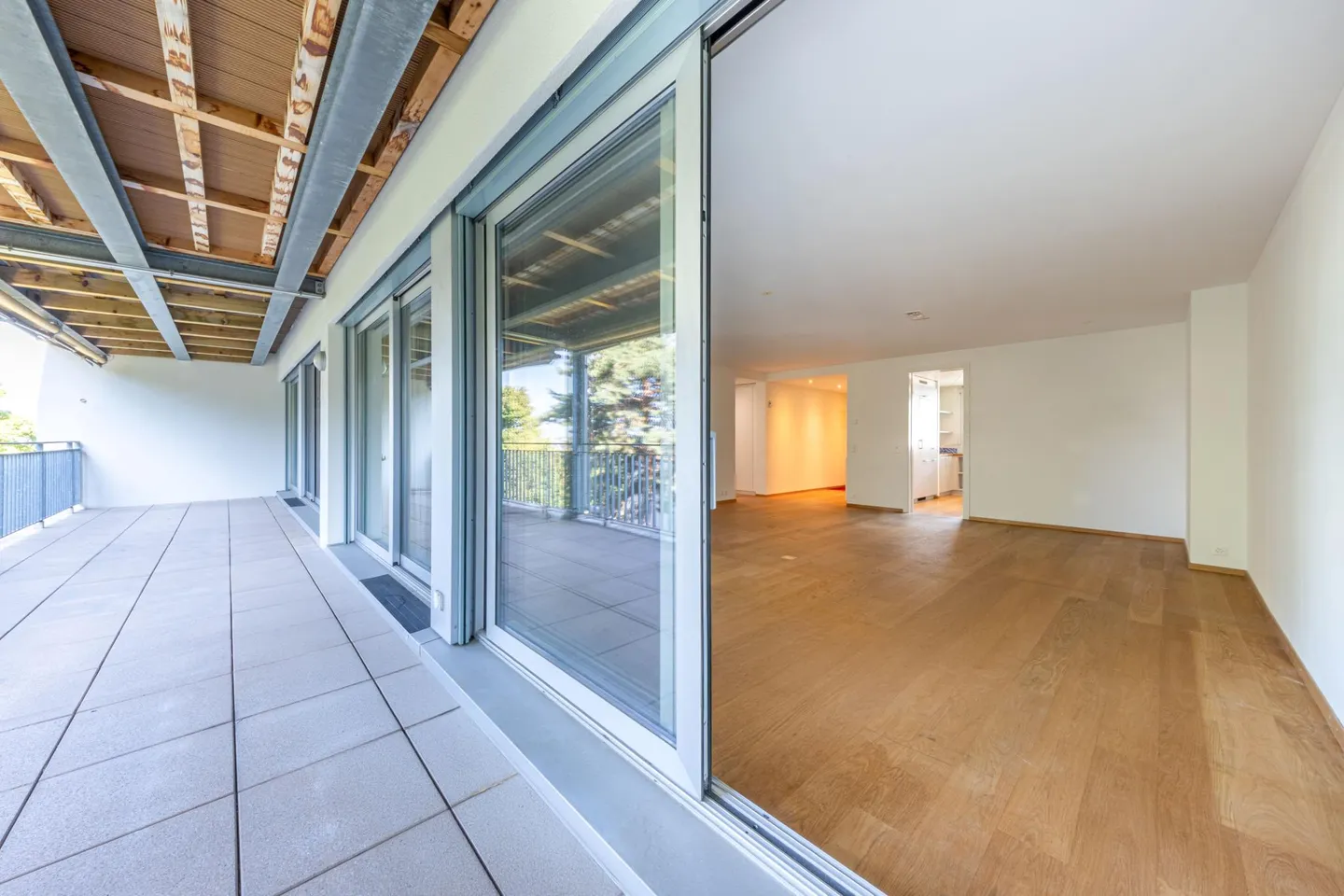 Modern family space in the village center - Photo 2 of 7
