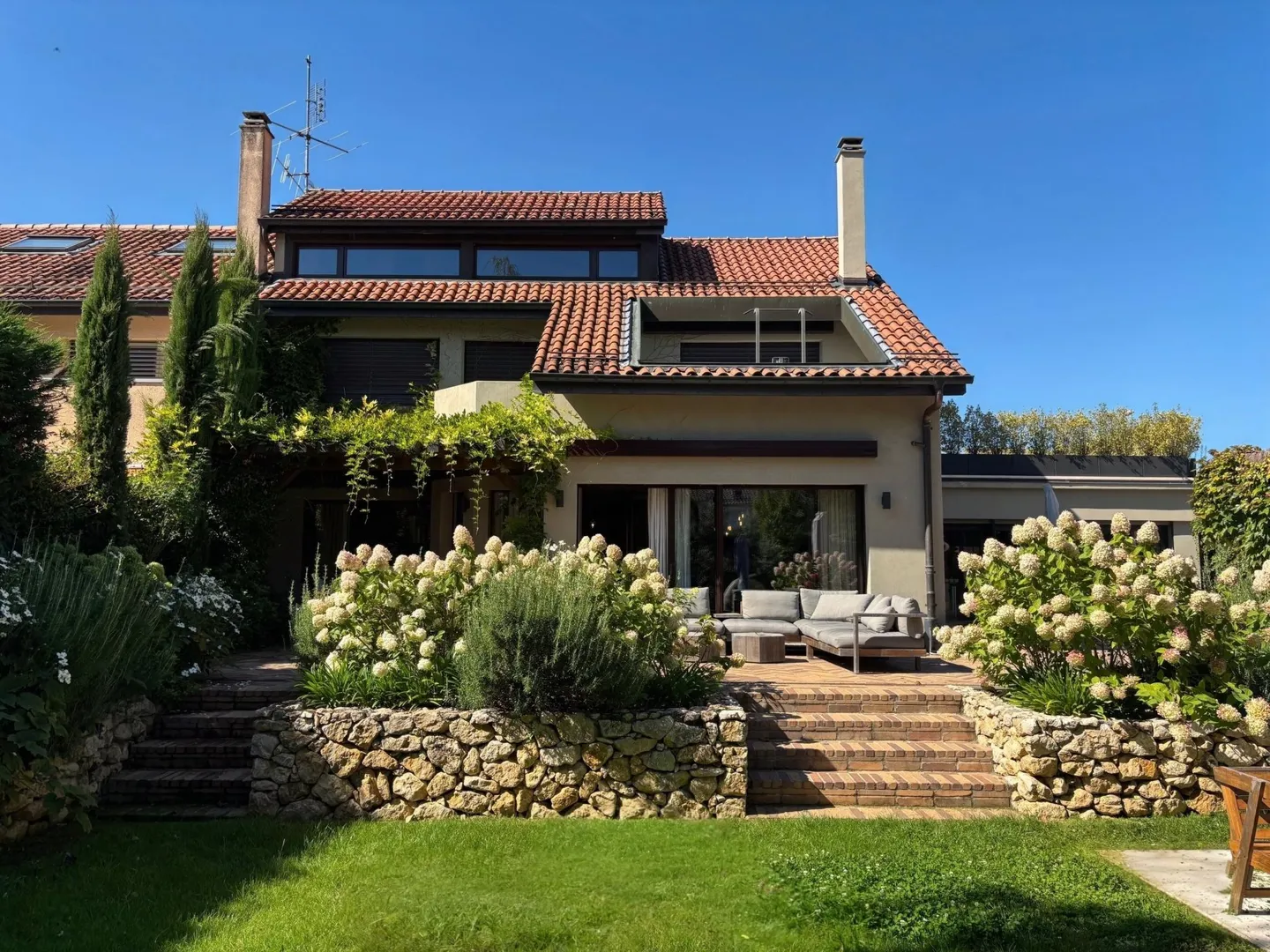 Prossimamente: Villa moderna con piscina a La Gradelle - Foto 1 di 2