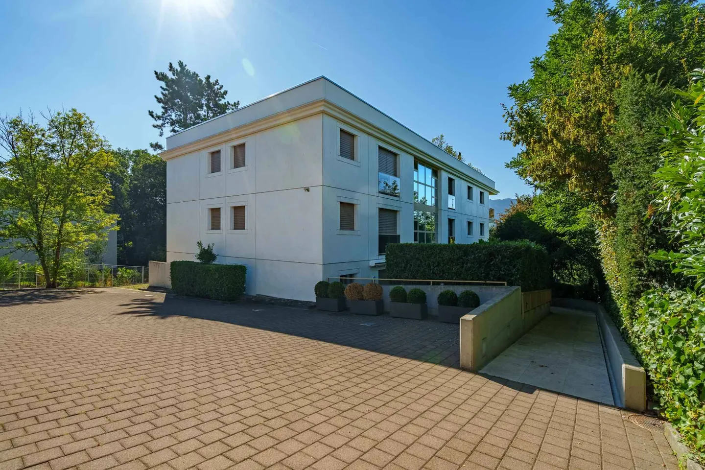 Duplex en pignon avec balcon et terrasse en rooftop - Photo 10 sur 10