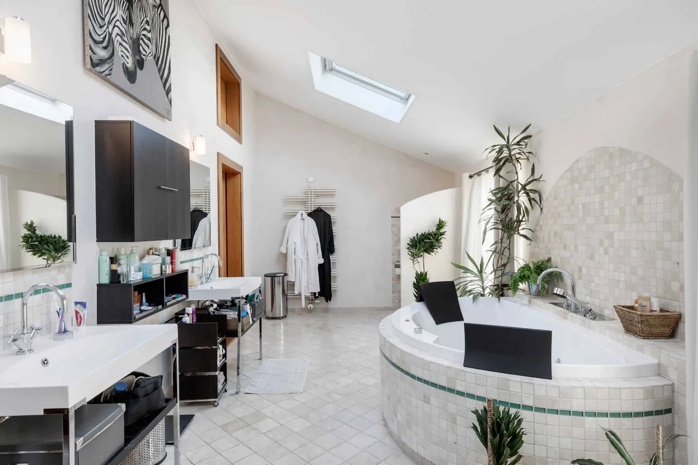 Maison villageoise de 580 m² - Photo 8 sur 11