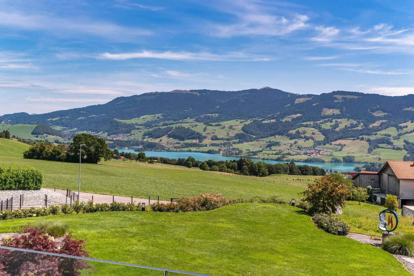 Göttliches Anwesen mit 10 Zimmern und atemberaubendem Blick auf die Freiburger Voralpen zu verkaufen in Sorens (Gruyère) - Foto 2 von 13