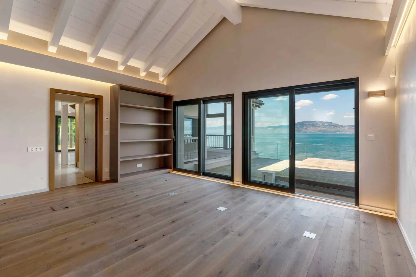 Rare 6.5-room waterfront house for sale in St-Gingolph - Photo 10 of 10