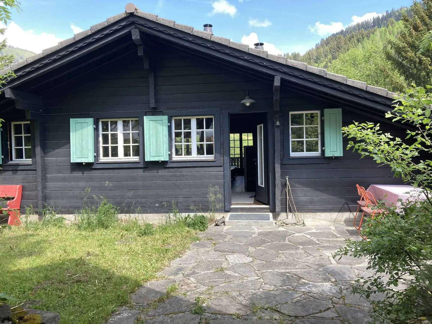 Appartamento di 4.5 locali in un chalet di due alloggi in vendita a due passi dal centro di Morgins - Foto 2 di 13