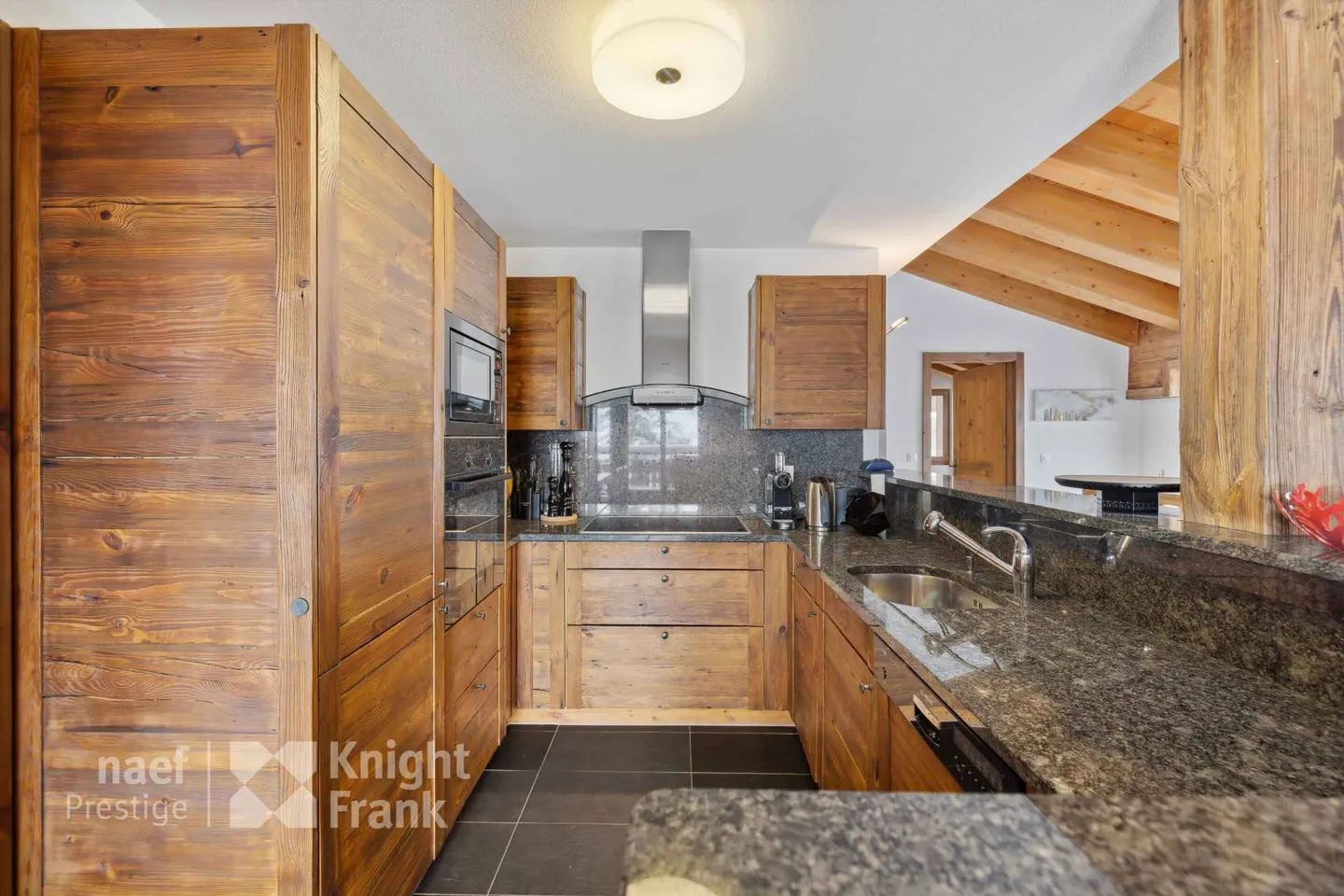 Triplex penthouse with 4.5 rooms. - Photo 3 of 13