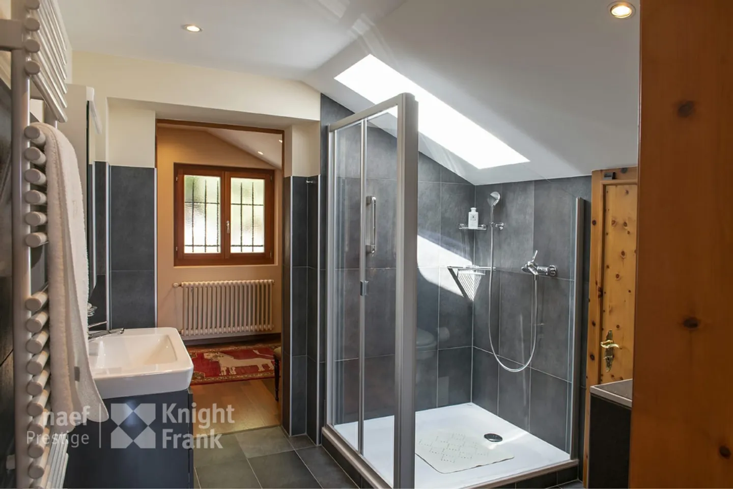 Prestigeträchtiges Chalet in Crans-Montana. - Foto 6 von 13