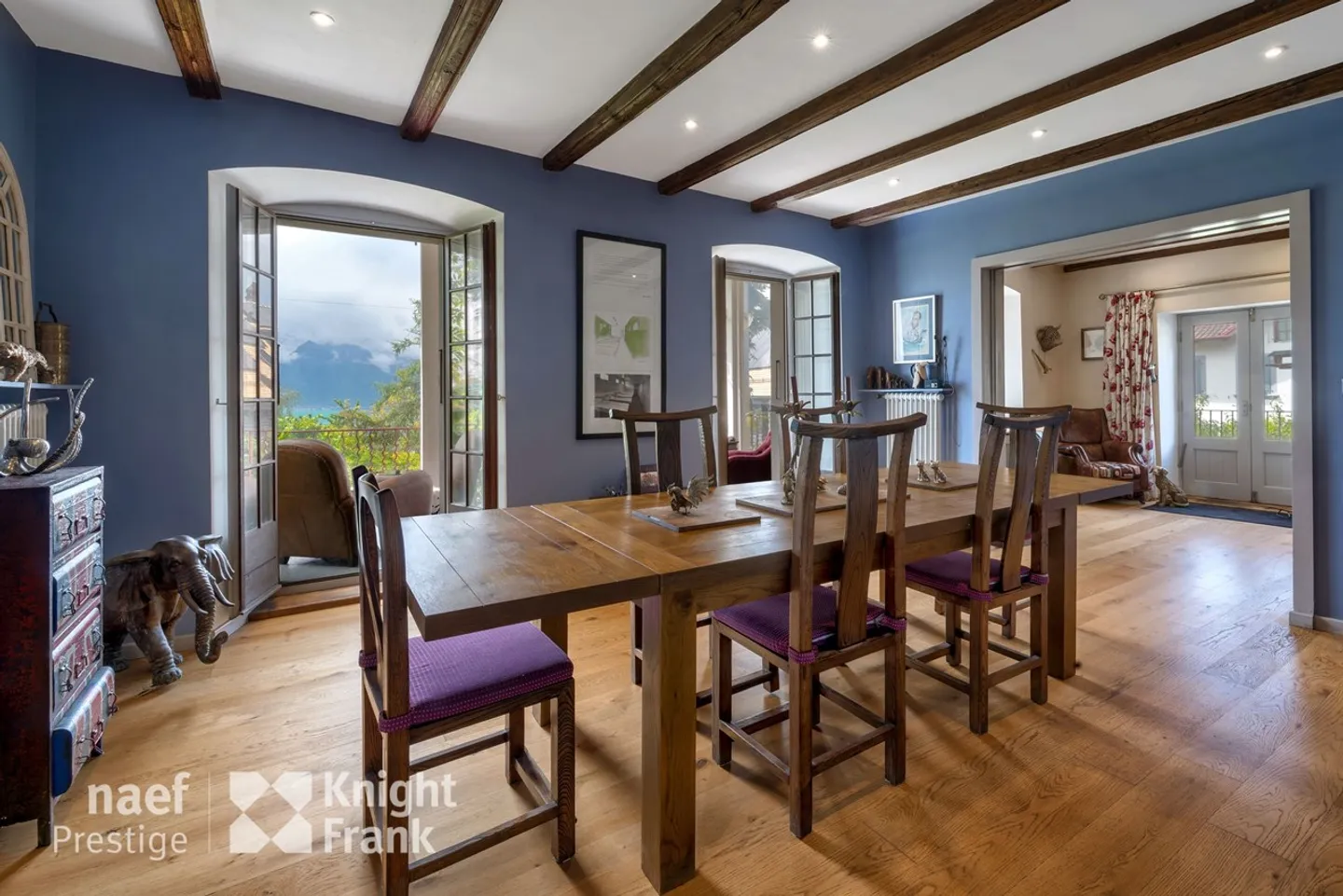 Individual house with a lot of character, 10 rooms in the city center for sale in St-Légier - Photo 4 of 7