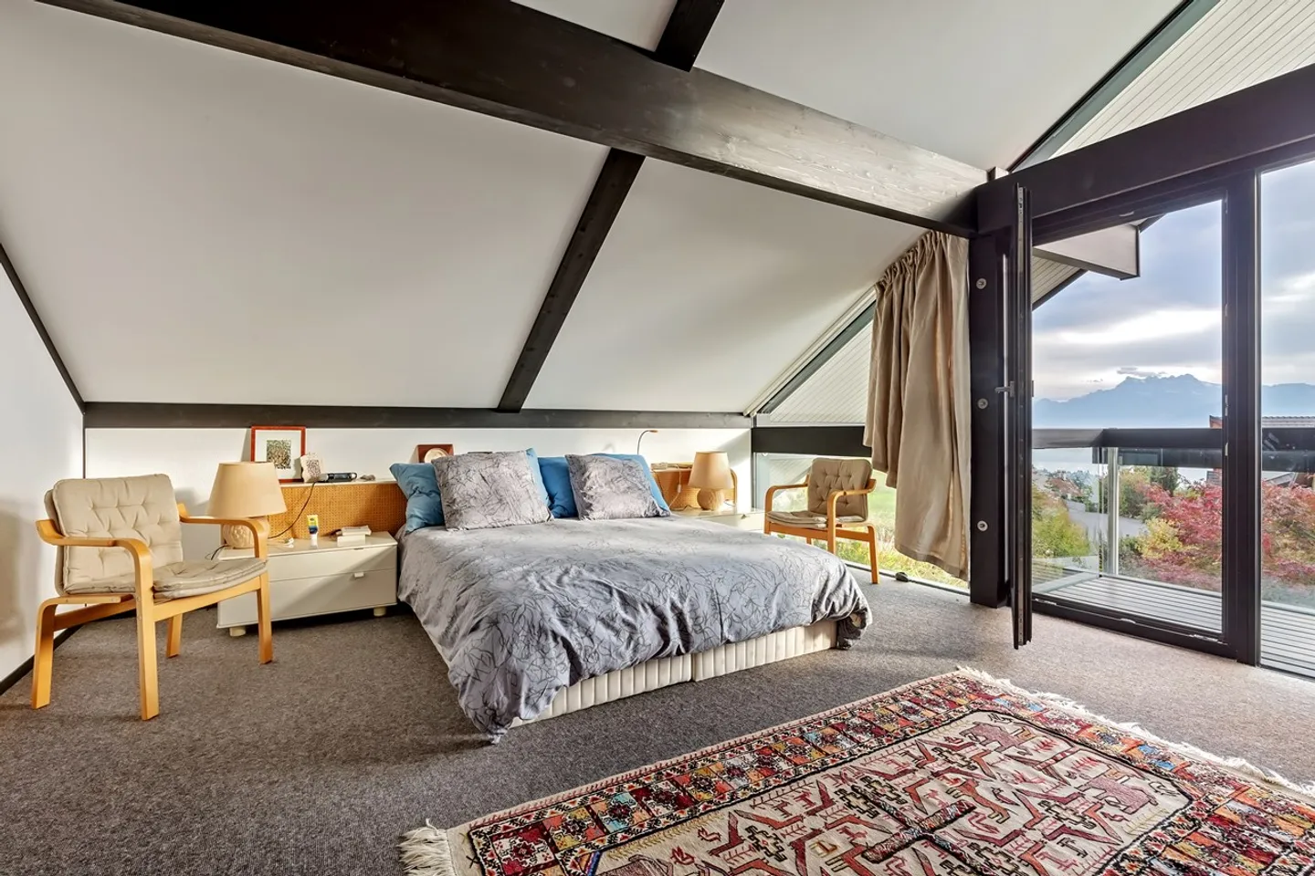 Beautiful individual villa "Huf Haus" with 6.5 rooms - Photo 8 of 12