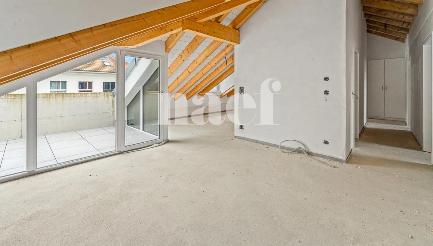 Bell'appartamento di 3,5 locali con balcone all'ultimo piano in vendita a Vully-le-Lac - Foto 2 di 5