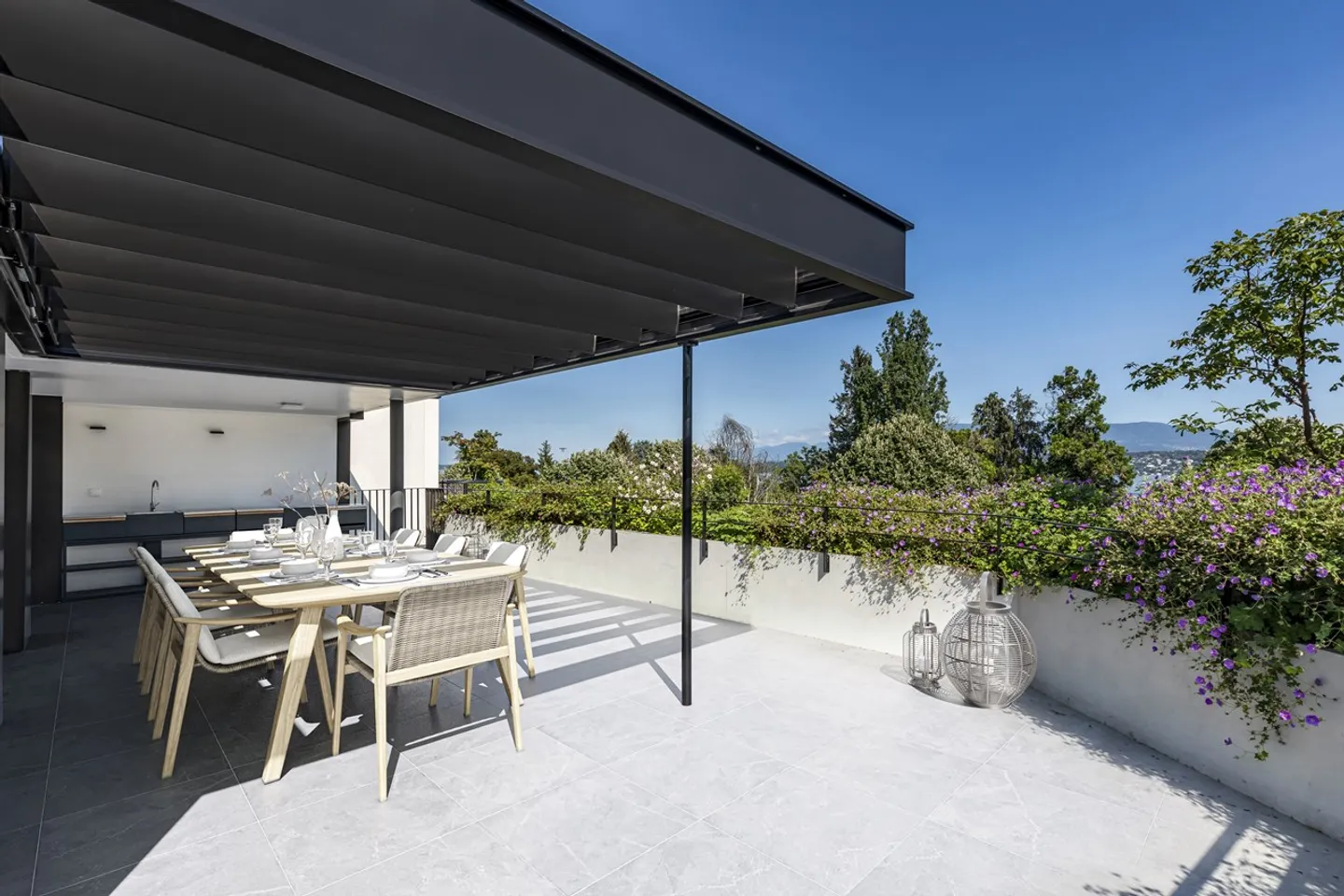 Appartamento nuovo di 5 stanze con terrazza sul tetto - Foto 3 di 8