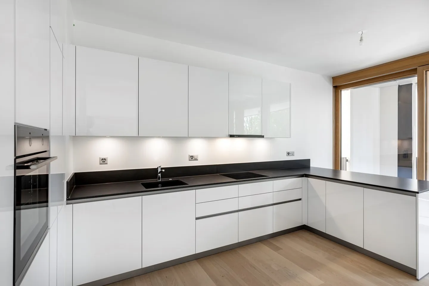 Appartamento nuovo di 5 stanze con terrazza sul tetto - Foto 6 di 8