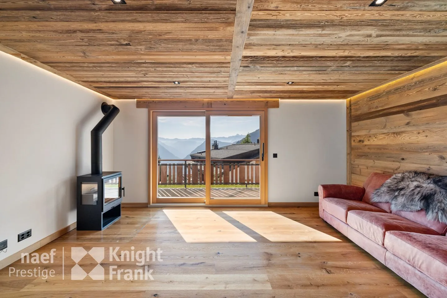 Two-bedroom apartment located near the Medran ski lifts. - Photo 2 of 5