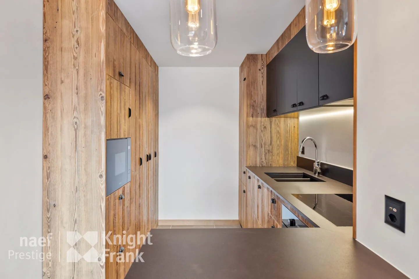 Two-bedroom apartment located near the Medran ski lifts. - Photo 3 of 5