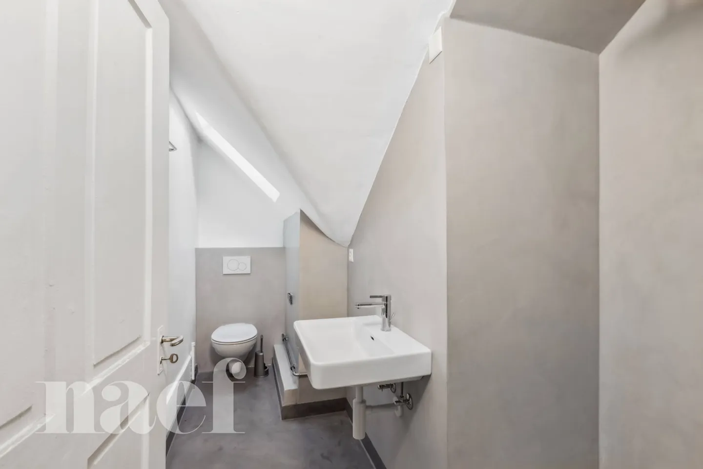 Appartamento di 3 stanze in un magnifico palazzo signorile - Foto 6 di 6