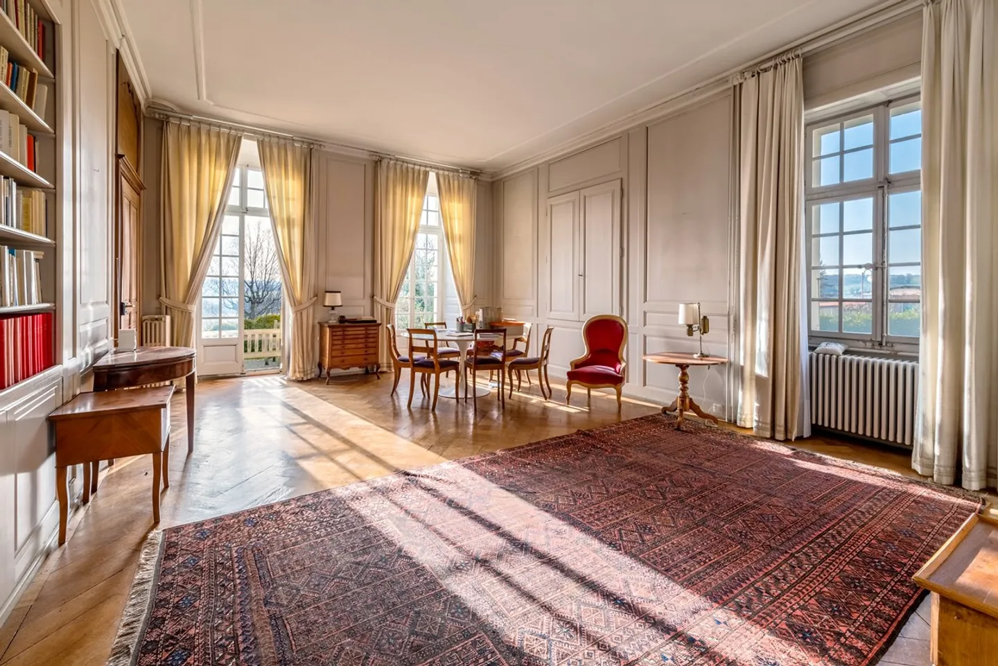 18th century bourgeois house of 460 m2 living space - Photo 4 of 6